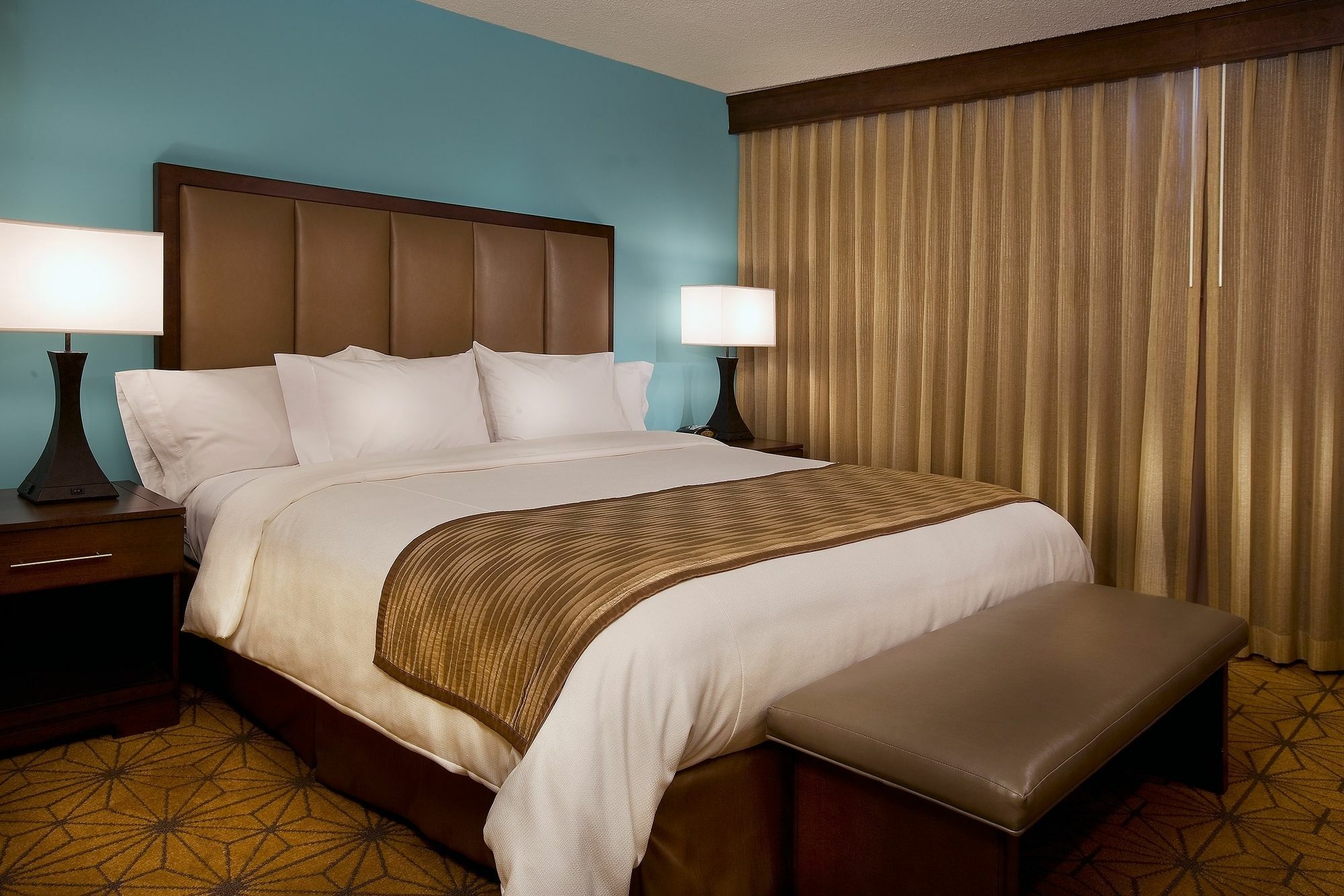 Embassy Suites By Hilton Kansas City International Airport Room photo